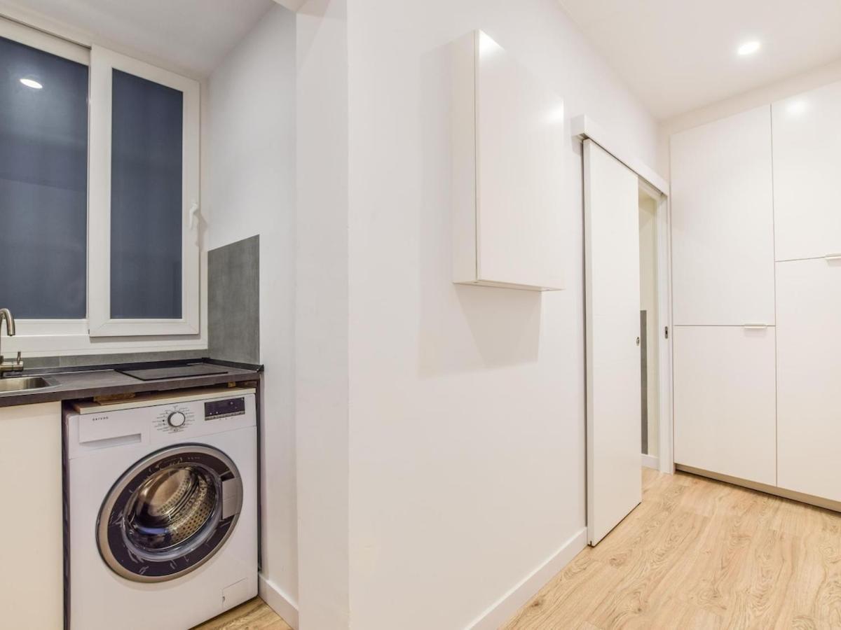 Apartamento En Plaza De Canalejas Apartman Madrid Kültér fotó