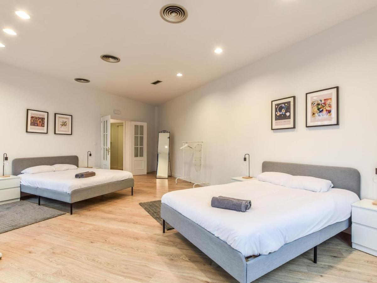 Apartamento En Plaza De Canalejas Apartman Madrid Kültér fotó