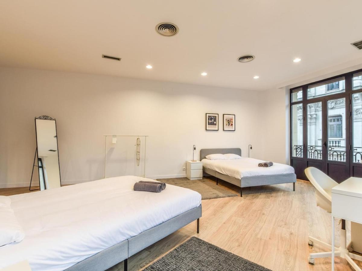 Apartamento En Plaza De Canalejas Apartman Madrid Kültér fotó
