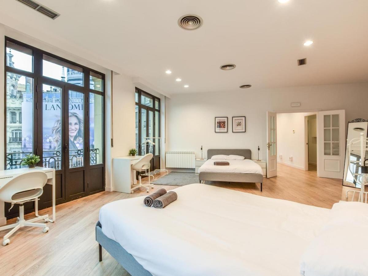 Apartamento En Plaza De Canalejas Apartman Madrid Kültér fotó