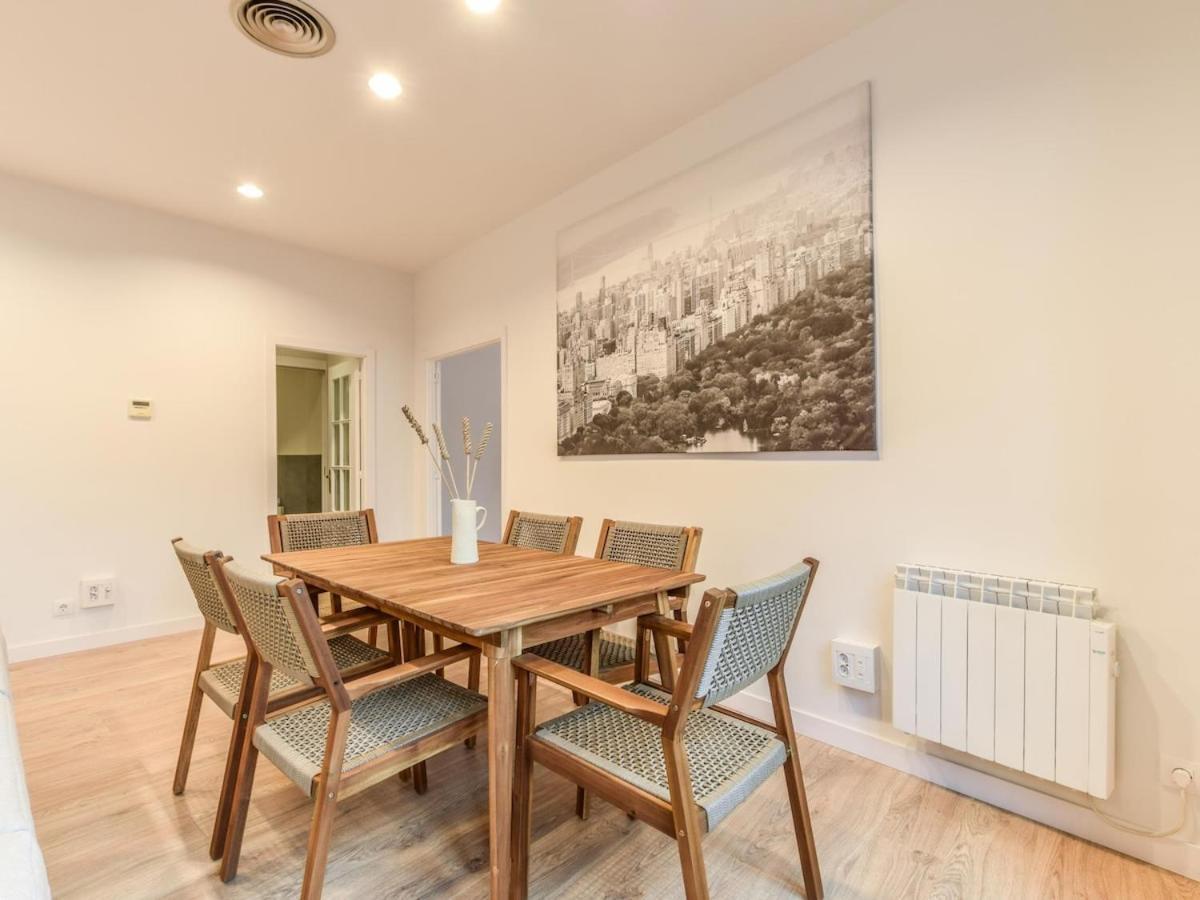 Apartamento En Plaza De Canalejas Apartman Madrid Kültér fotó