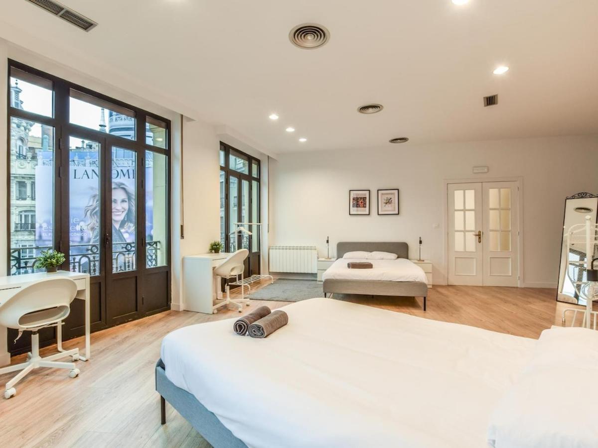 Apartamento En Plaza De Canalejas Apartman Madrid Kültér fotó